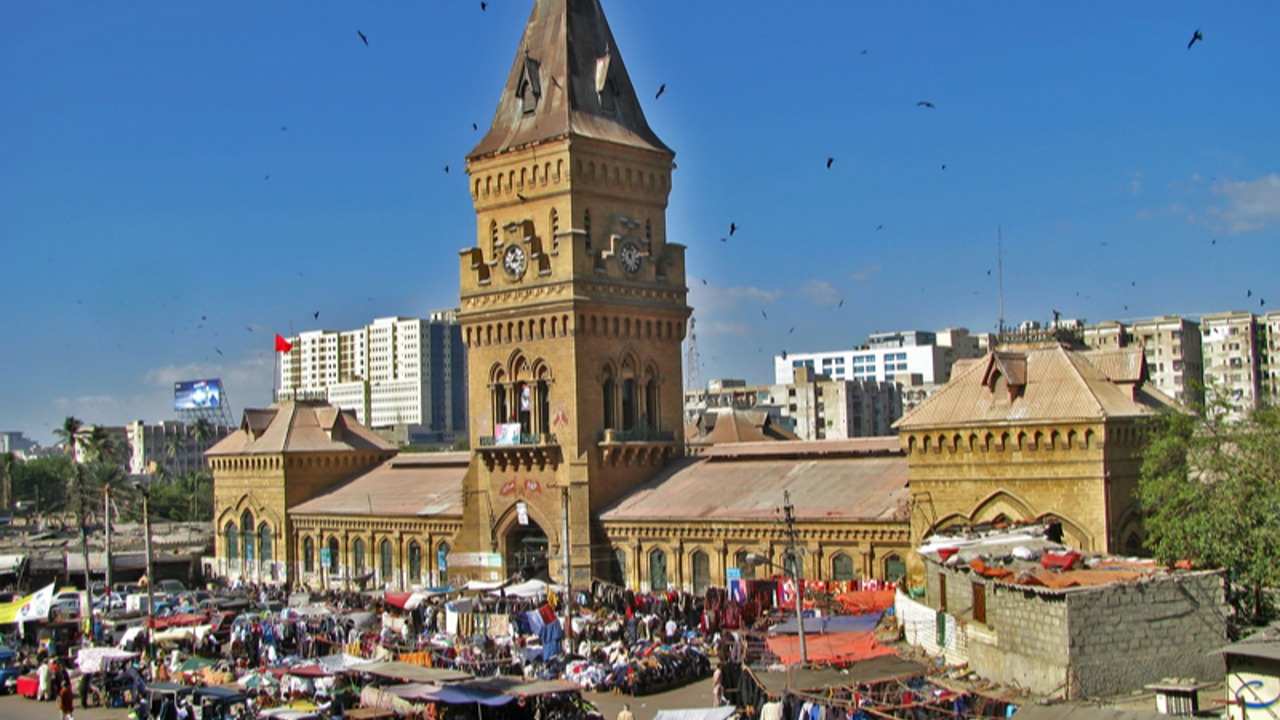 invest-in-commercial-property-saddar-karachi